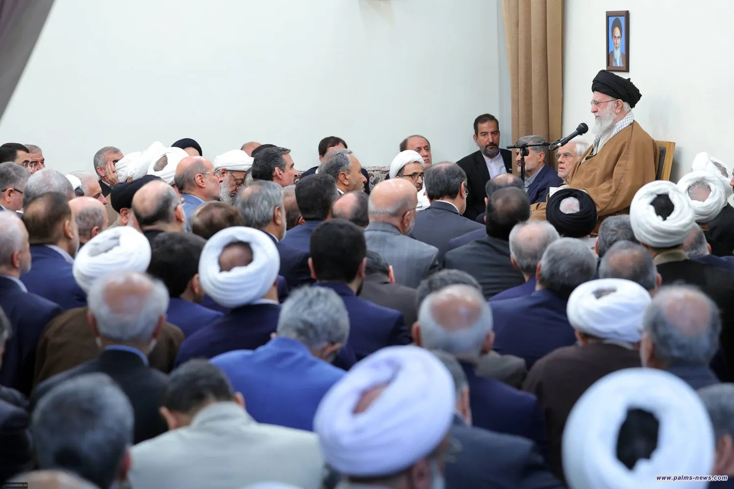 خامنئي يُحذر من «التفاؤل المفرط» بالمحادثات مع الولايات المتحدة